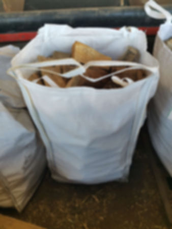 Barrow bag 0.25 cubic metre (approx 120kg)of kiln dried mix of hardwood logs 