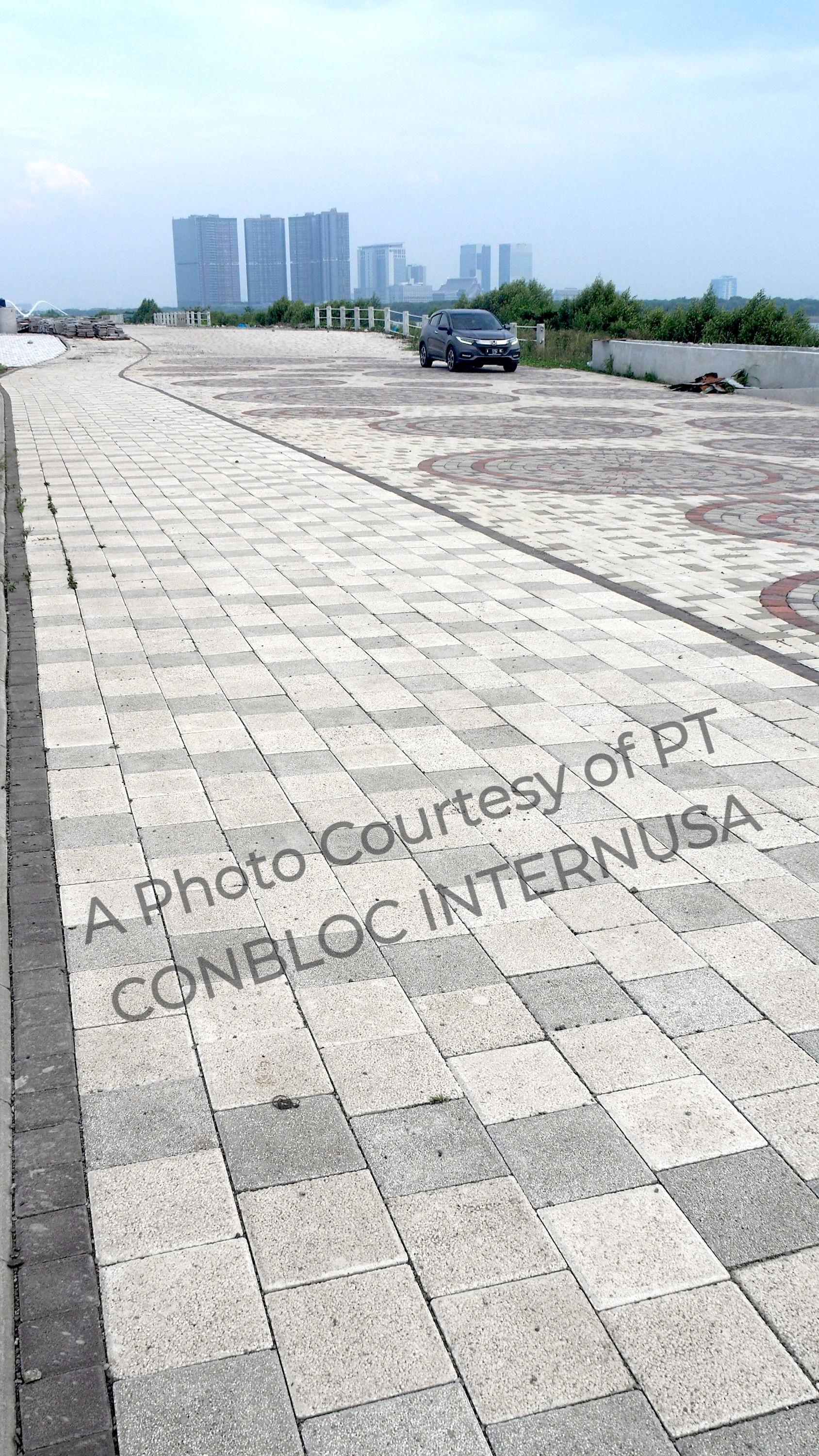 conpave dan classico dari conbloc internusa di jembatan baruyungan pantai indah kapuk