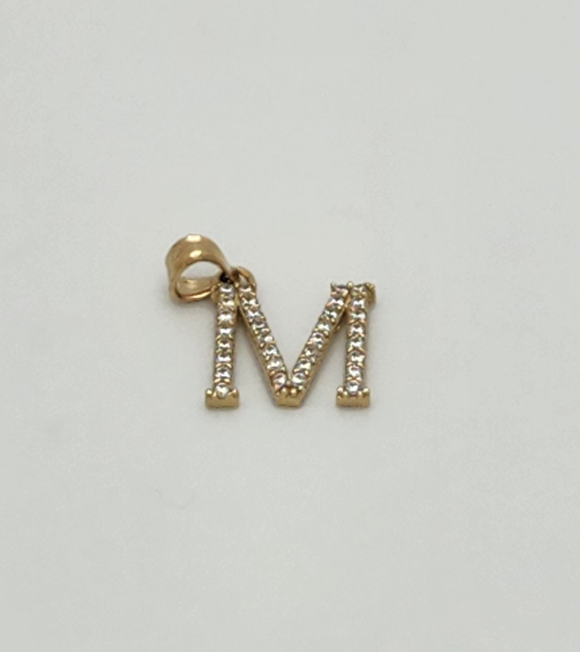 14KT item A168 Pendant Letter M