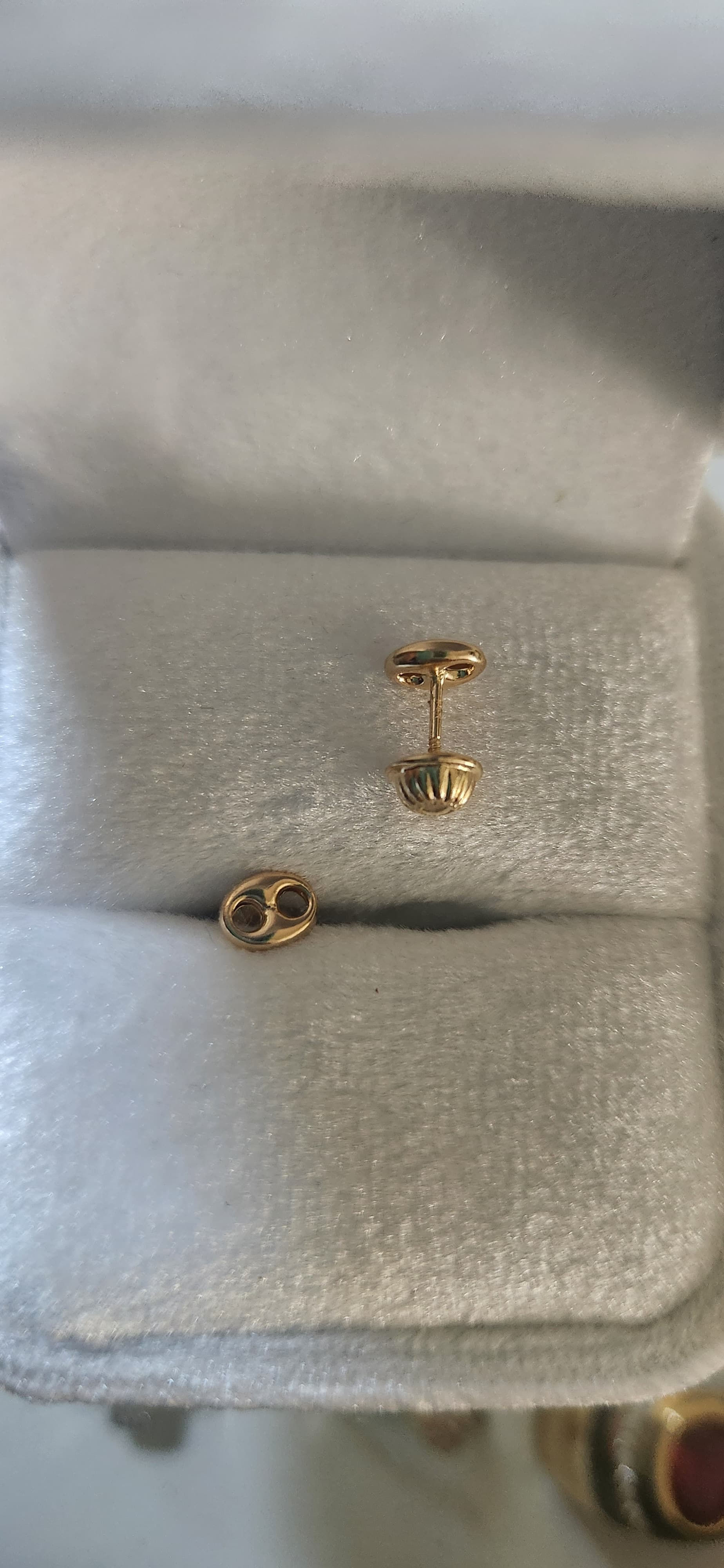 18K Gucci Earings stud