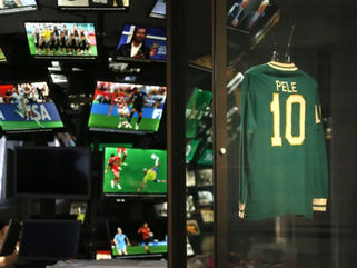 Museu do Futebol lança audioguia em formato de programa de rádio 