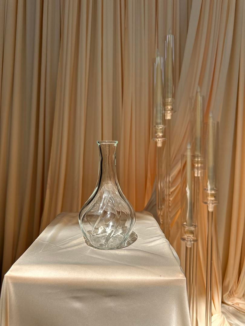 Thumbnail: Twisted Glass Vase