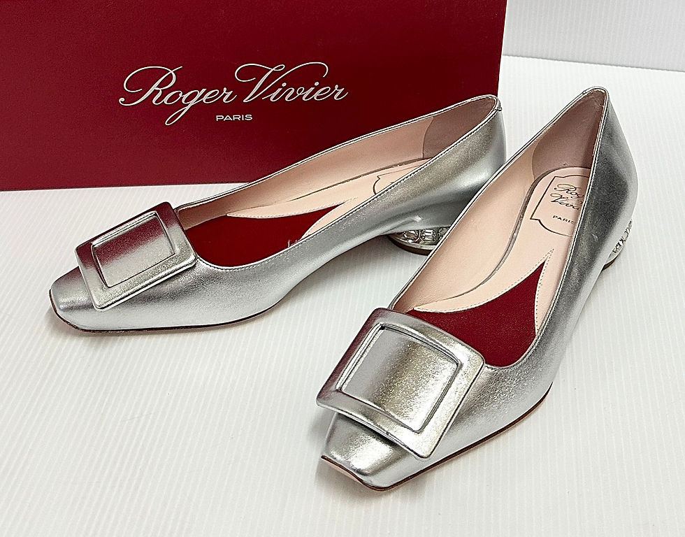 Thumbnail: RV671 Covered Buckles Strass Heel Ball 25