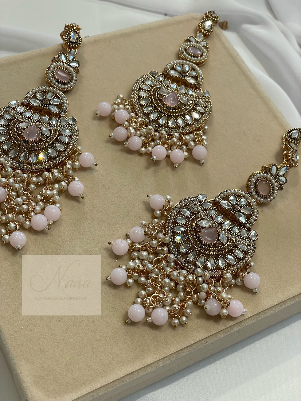 Thumbnail: Alina Tikkah set 
