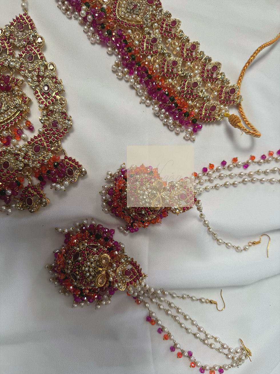 Thumbnail: Yusra chocker set
