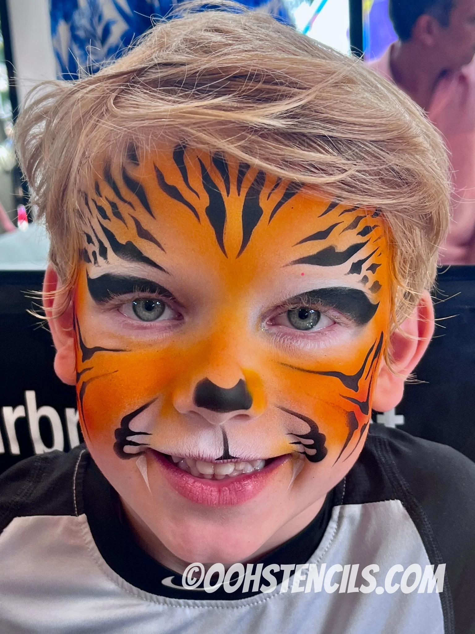 f01-tiger-marks-face-airbrush-stencil-2meenie