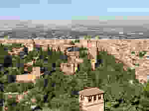 Vista Alhambra de Granada desde Silla del Moro