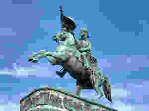 Militar sobre caballo