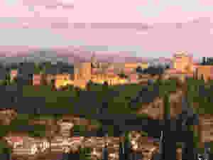 Alhambra de Granada de noche