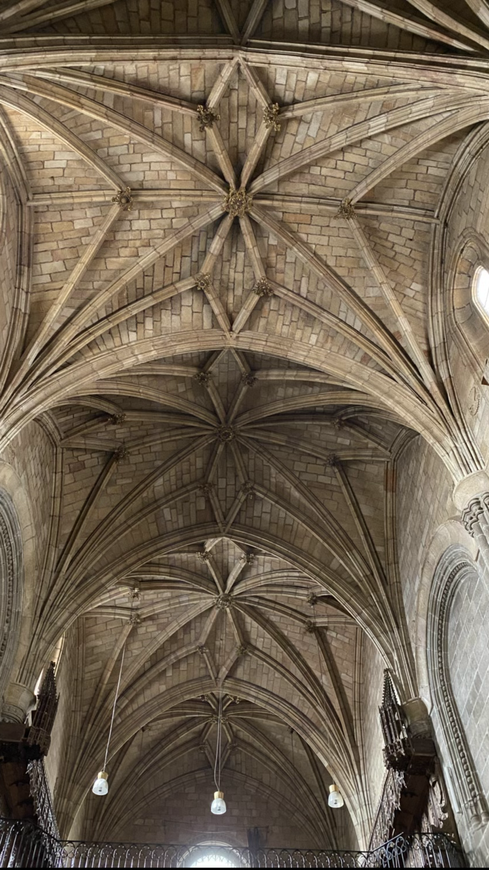 Lugares que ver en Ávila - Interior Real Monasterio Santo Tomas Ávila