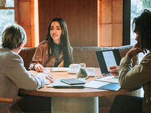 The Secret to SMB Success: HR That Turns Your Team into Your Biggest Fans