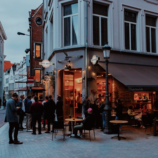 CAFFE MUNDI - Espresso bar at district Historic Center between the small alleys of the Grote Markt! 