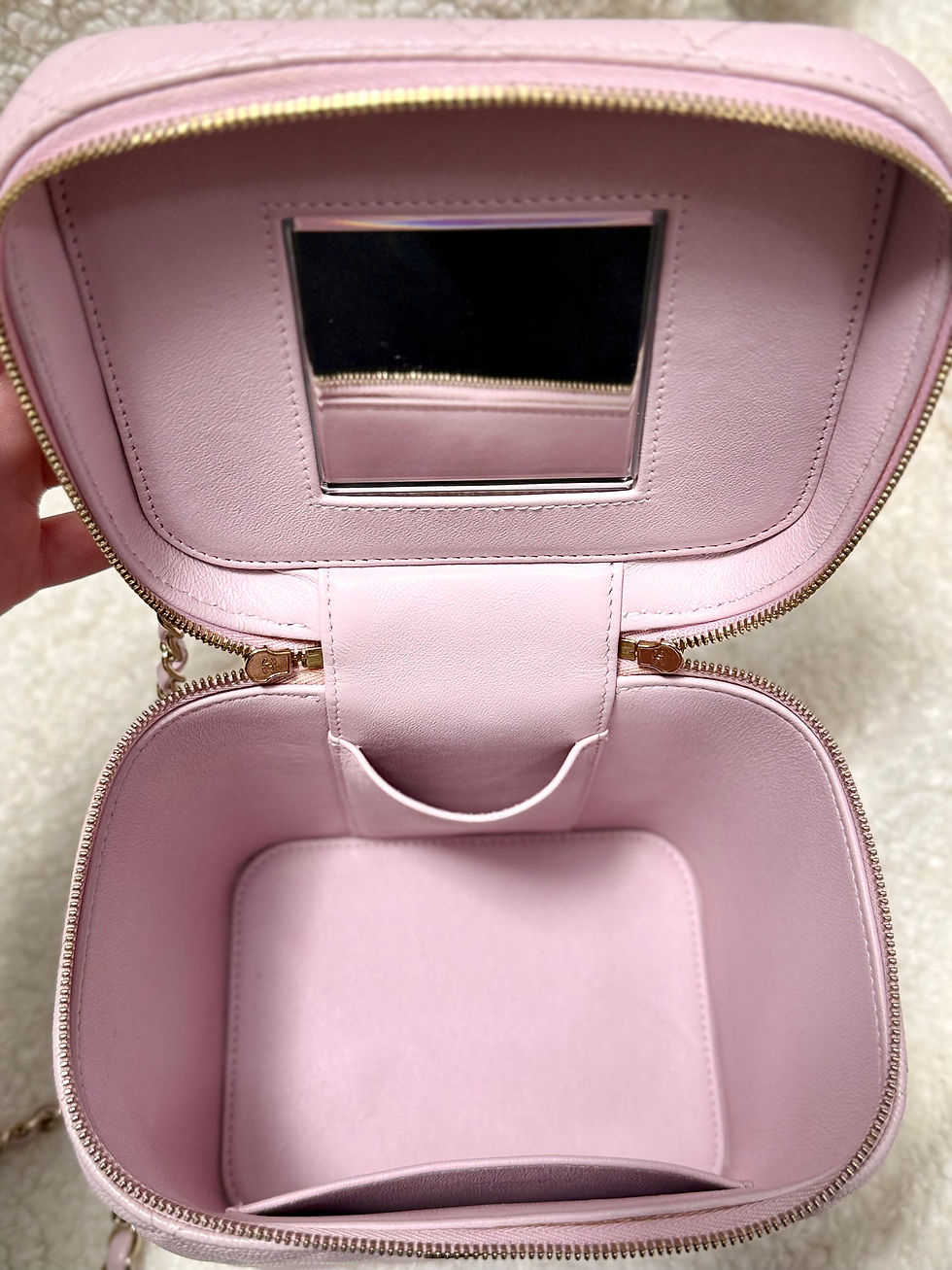 Thumbnail: Chanel Pink Top Handle Vanity 