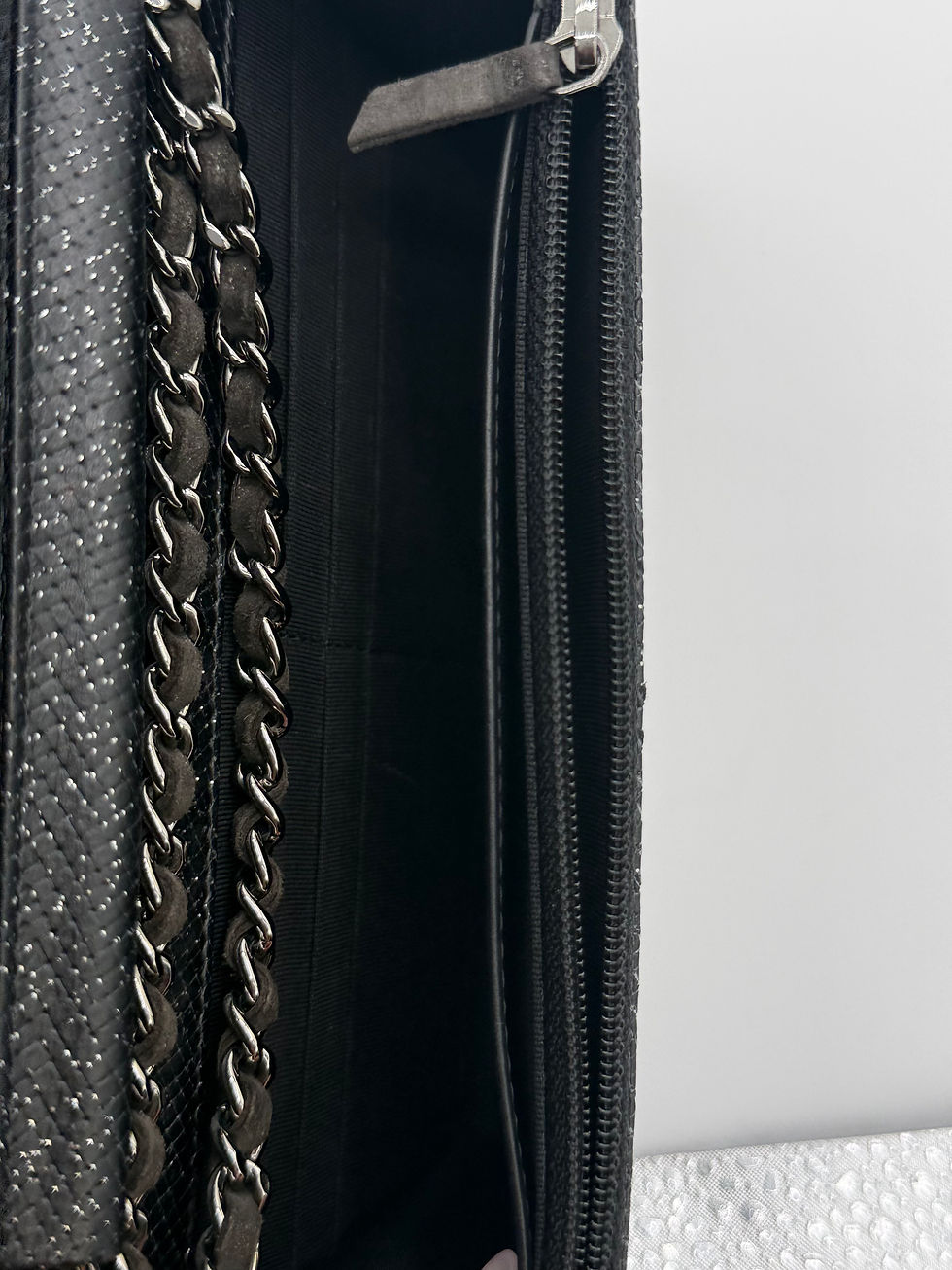 Thumbnail: Chanel Black Glitter Wallet On Chain