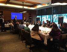 Sócios da Kingsley Gate apresentam os diferenciais da empresa em almoço para diretores de recursos humanos no Brasil.