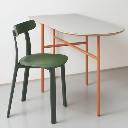 コンパクトサイズのダイニングテーブル Two (Gray×Orange) Two] Table Gray | Junichiro Oshima
