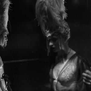 Ami Bention. Jador La Vie getting ready before a show. 