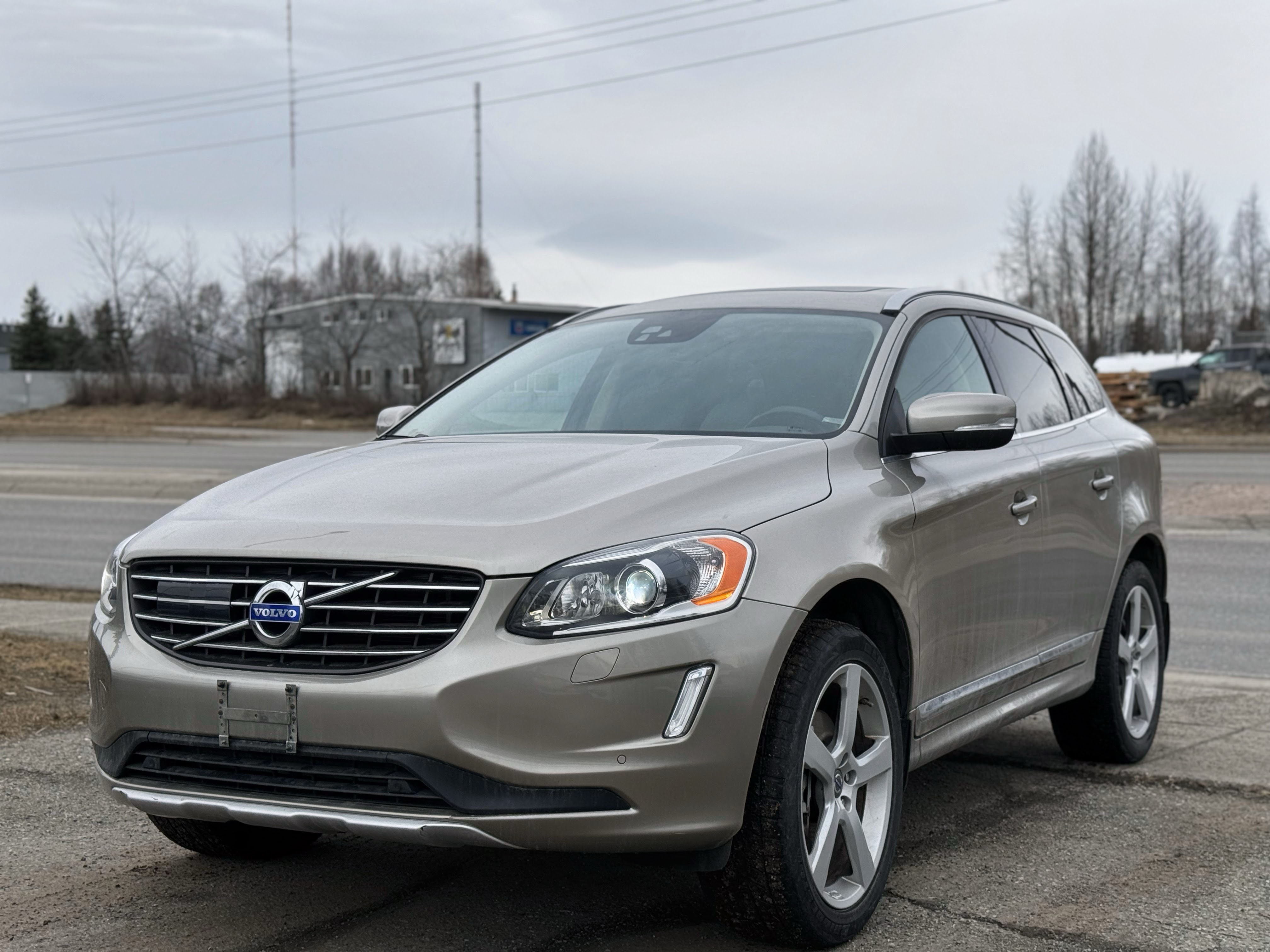 2015 Volvo XC60 T6 Platinum AWD