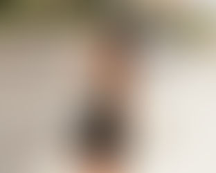 VEGAS DAY-TO-NIGHT: CROP TOPS TO CUT-OUTS