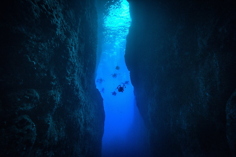 DEEP DIVING