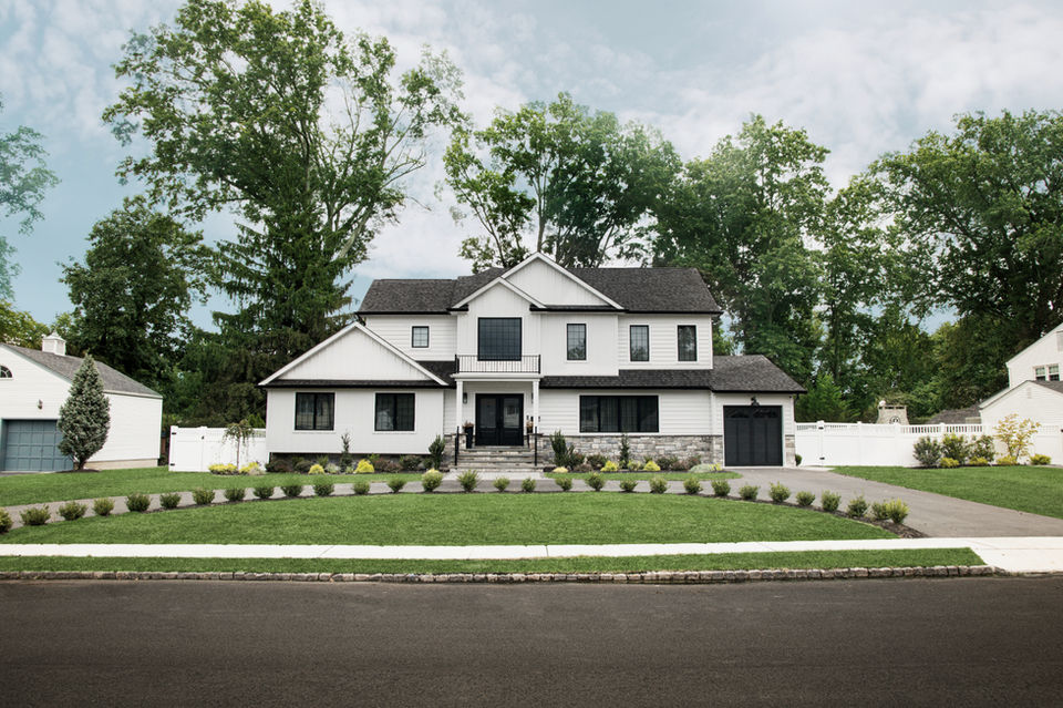 Modern home exterior with stunning architecture by The Kanstrukt Group