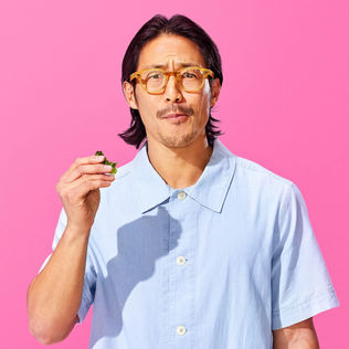 Commercial actor and model Tetsuo Hatanaka  in an ad for Gimme