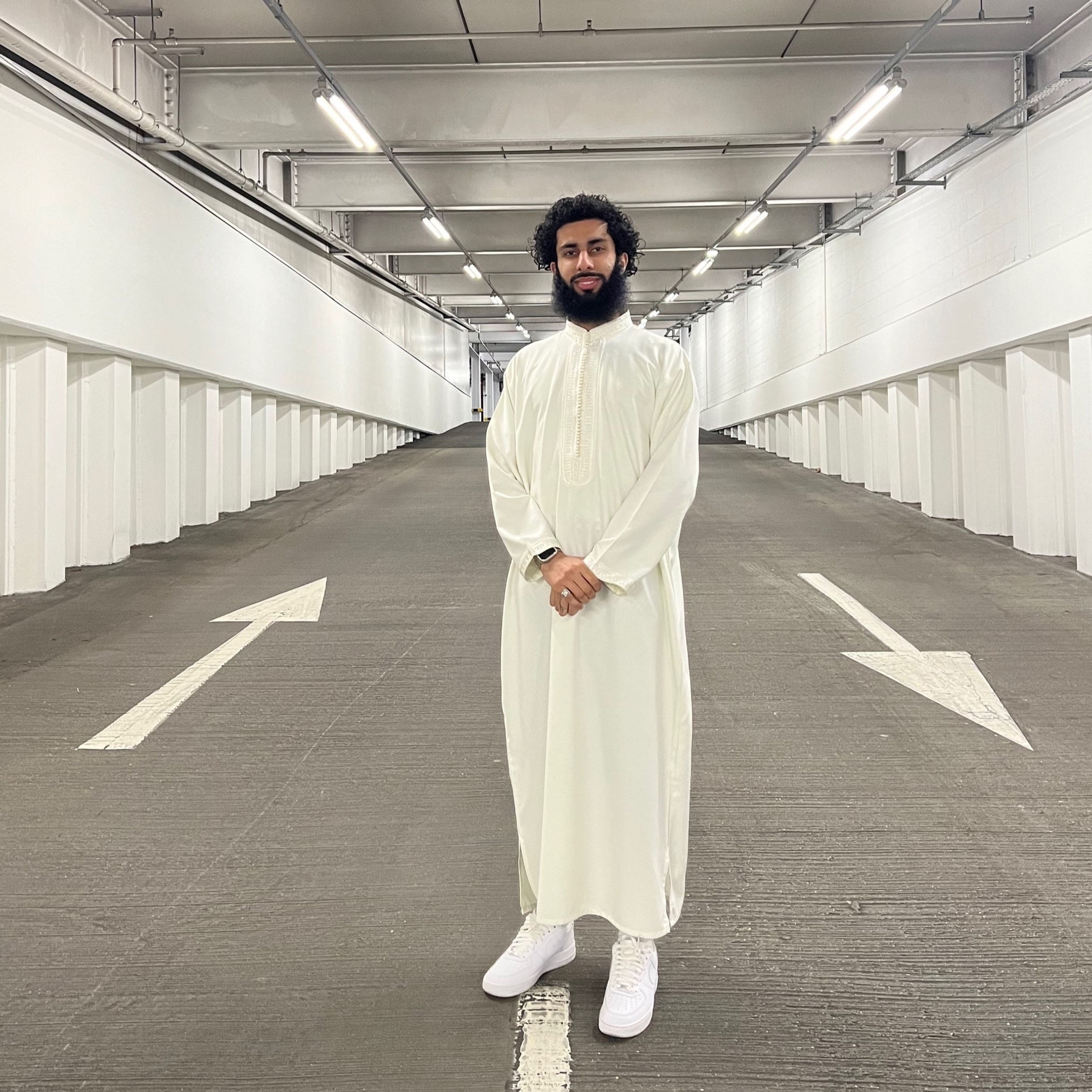 White Morrocan High Collar Thobe