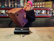 Viktoria voll Power an der Weihnachtshütte