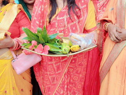 छठ महापर्व पर आस्था का सागर उमड़ा, श्रद्धालुओं ने उगते हुए सूर्य को दिया अर्घ्य 📍*