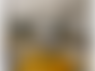 Kerusi plastik tahan lasak digunakan di majlis kahwin kampung