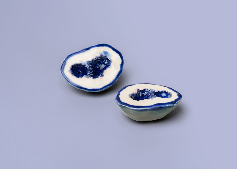 Thumbnail: CRACKLED GEODE PIPE