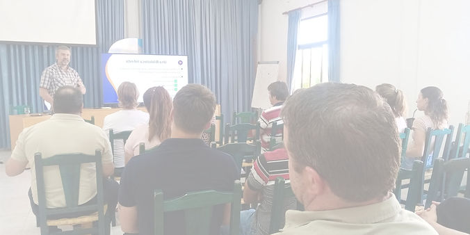 WhatsApp Image 2025-10-06 at 11.40_edited.jpg