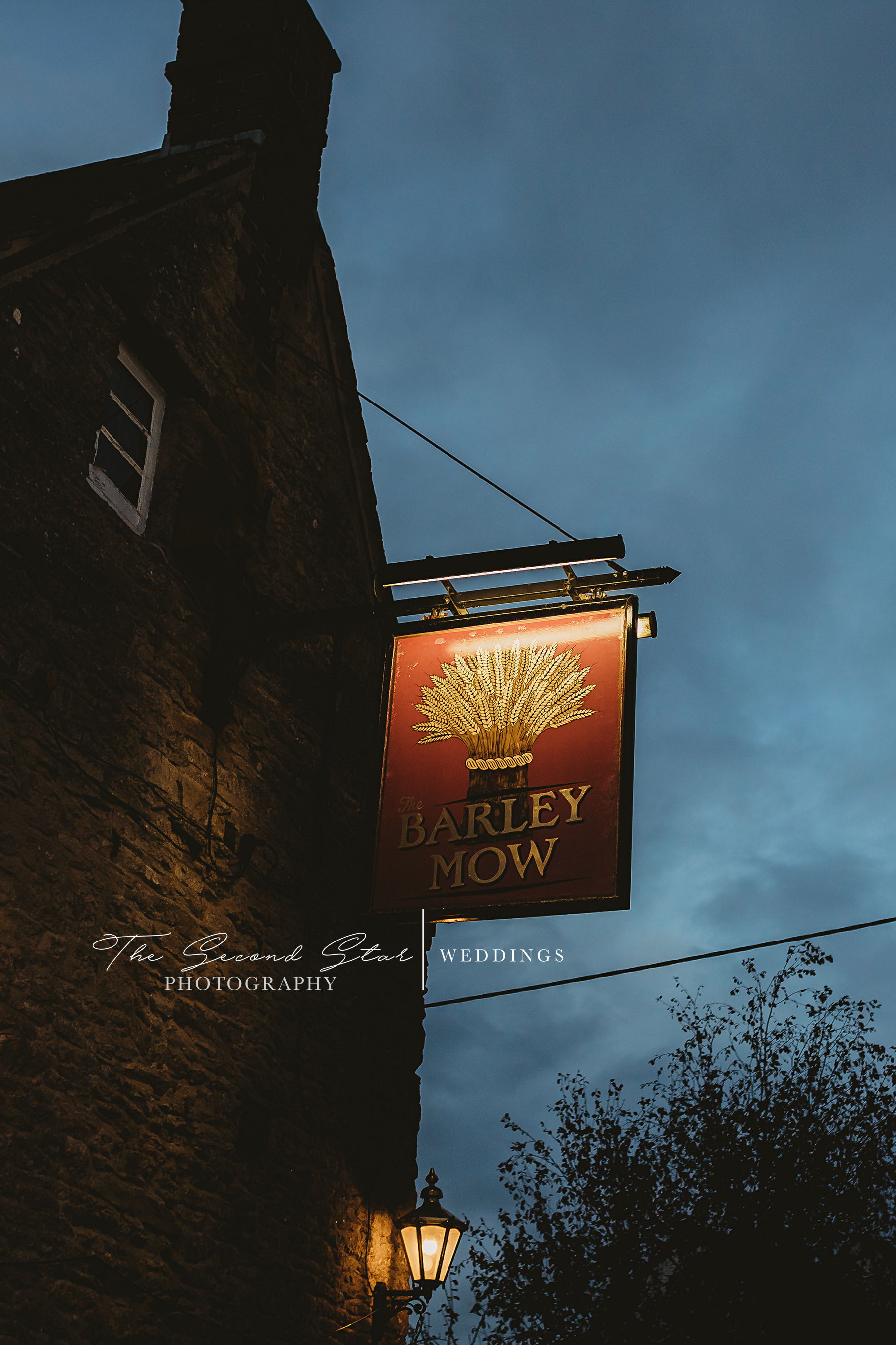 Oxfordshire Wedding Photographer