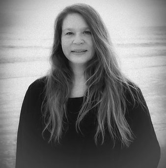 Heather Lee McGeever, Cinematic, Wedding Photographer