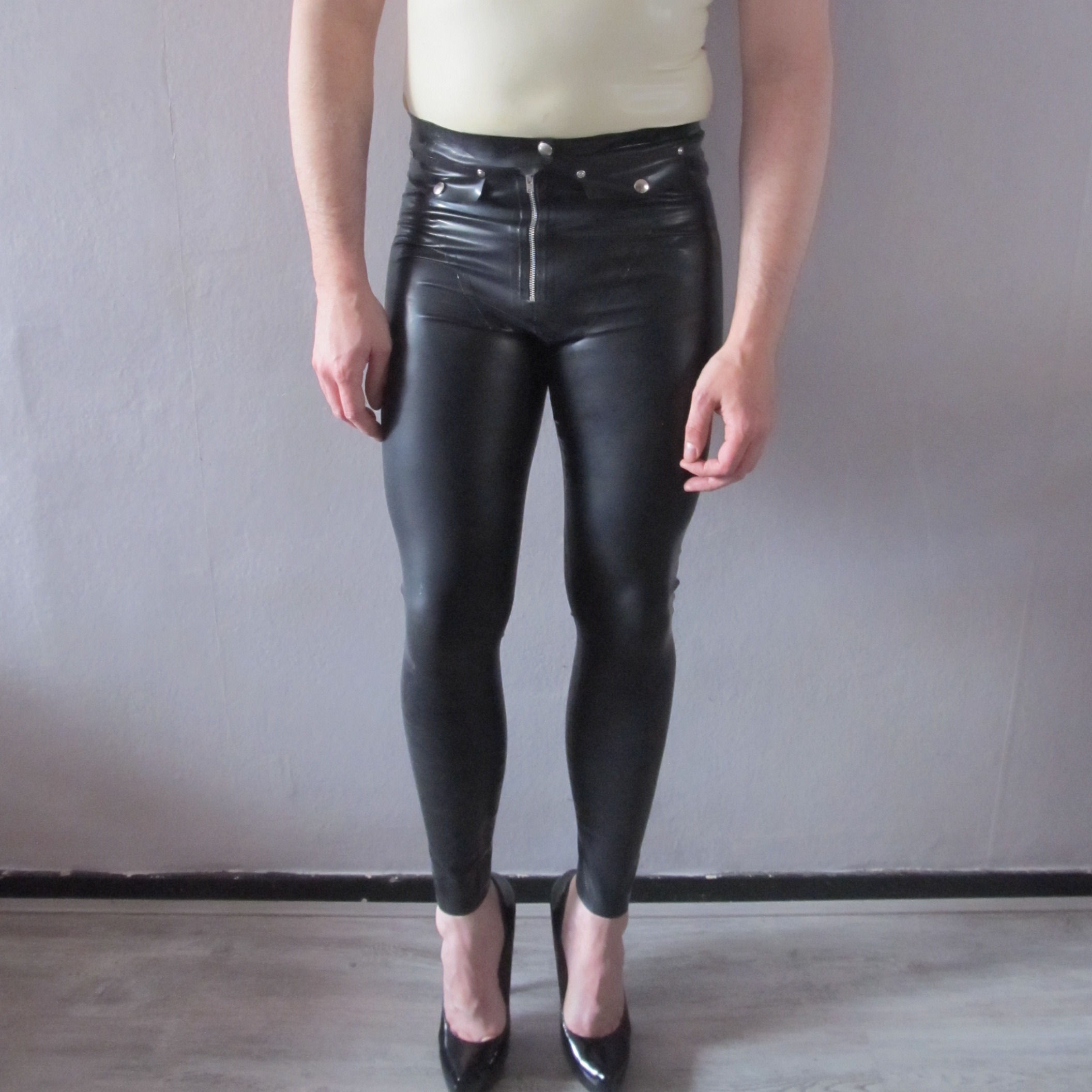Military style leggings with zipped front