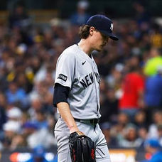 Yanks Drubbed By Brew Crew, 6-0