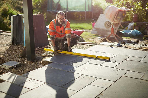 laying a patio in slate