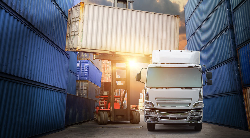 Crane lifter handling container box