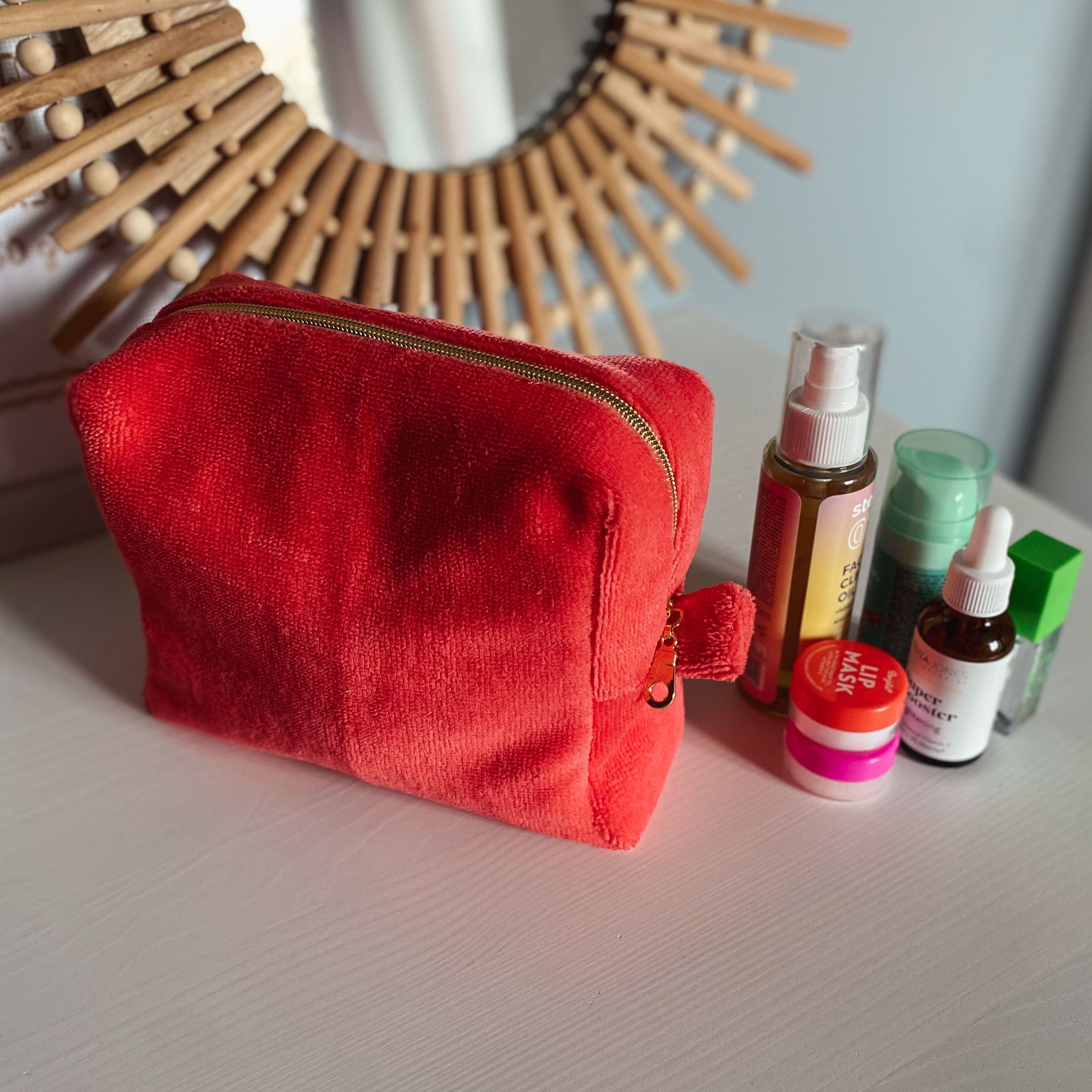 Trousse de toilette en éponge