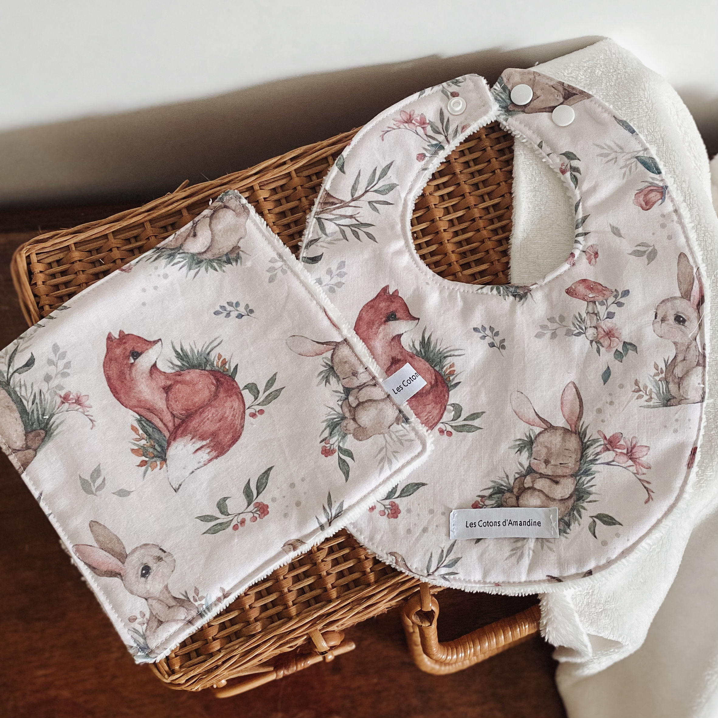 bavoir bébé tissu animaux