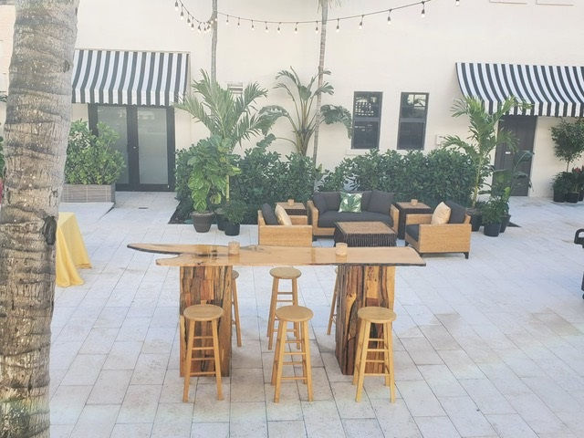 Thumbnail: Wooden Pub Tables