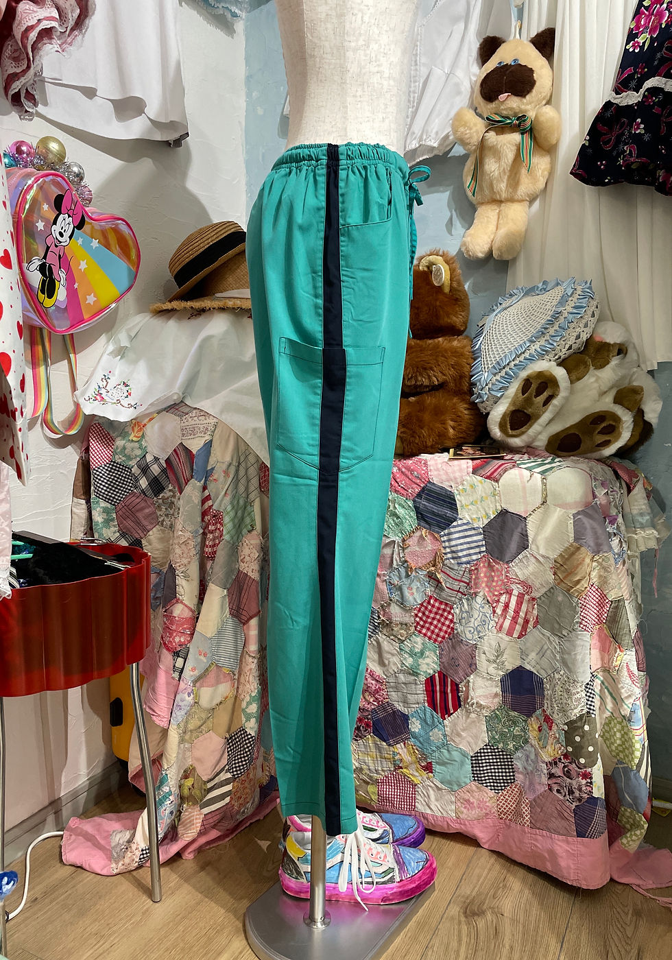 サムネイル： green easy pants