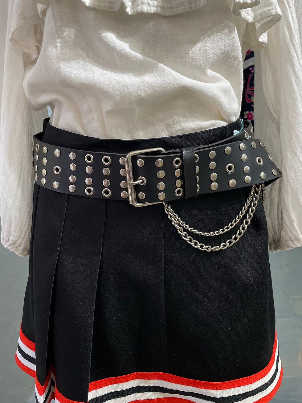 Thumbnail: studs chain belt