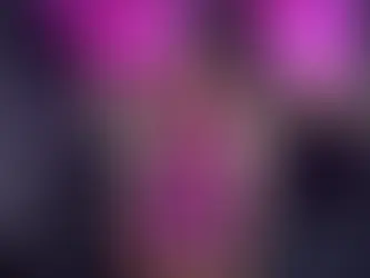Sahne Bir Podyuma Dönüştü: Hadise Kıbrıs’ta Stiliyle Göz Kamaştırdı