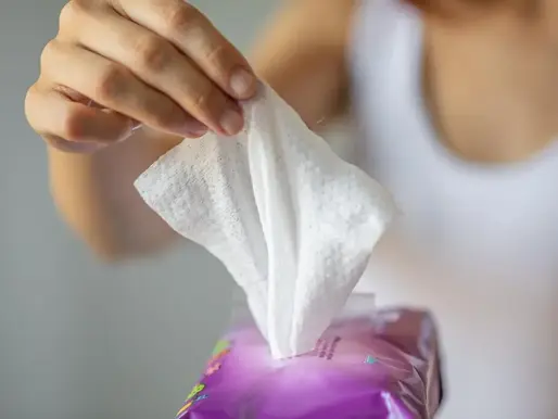 Her Evde Bulunan Islak Mendil, İnsan Sağlığına Büyük Bir Tehlike Oluşturuyor: Gizli Tehlike Nedir?