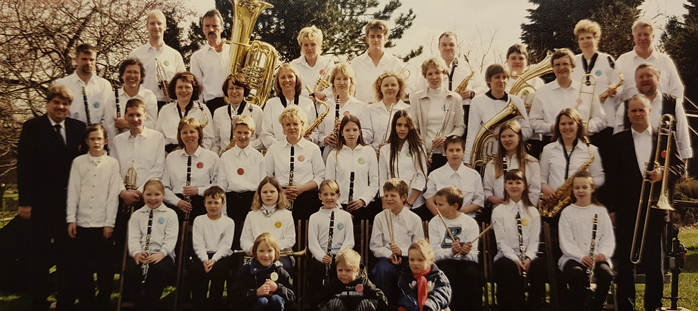 EMG_Gruppenfoto_Geschichte