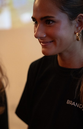 Servicehostessen BRANDED by Focoso