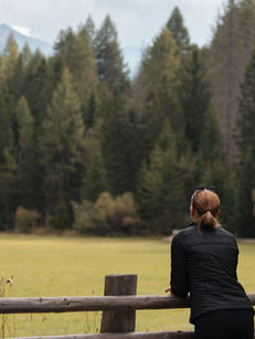 Exploring the Essence of Slow Living: How to Find Inner Peace in a Fast-Paced World