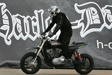 World+Record+Attempt+Made+Longest+Harley+Davidson+ocgWR9gdVY0l.jpg