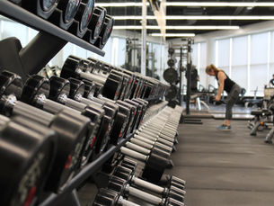 Frecuencia de Entrenamiento e Hipertrofia: Lo Que Dice la Ciencia en 2025